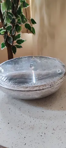 Set of stainless steel mixing bowls with lids (3-piece)
