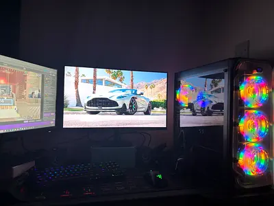 Gaming PC with two Monitor Setup urgent sale