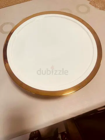 Rotating metallic cake stand for sale