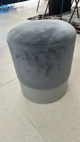 Dresser chair