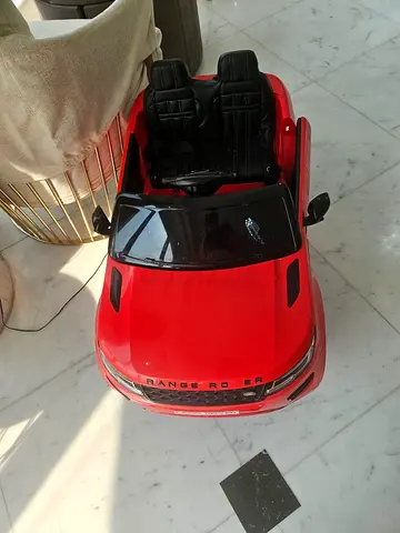 Toy car