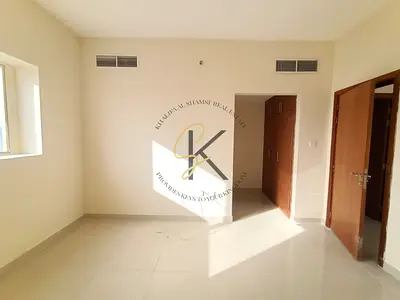 🌟 Spacious Unfurnished 2BHK | 3 Washrooms | Balcony | Built-in Cupboards | Parking | 1450 Sqft | School Area Living in Muwailah – Sharjah 🏫🏡🚗✨