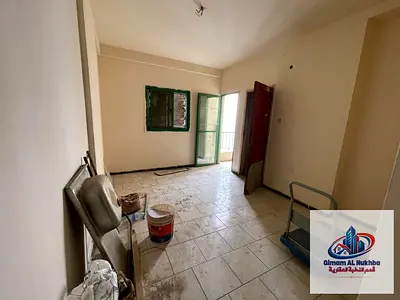 استوديو للايجار السنوي في الشارقه منطقه الشويهيين يصلح للعزاب بسعر مميز