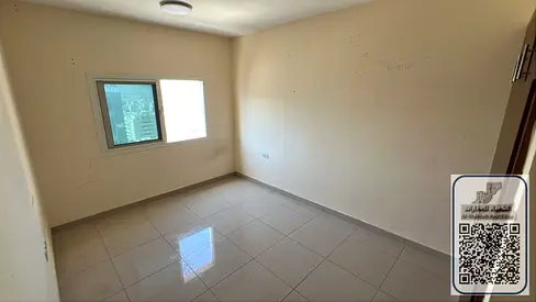 Separate bedroom and living room with a stunning view, high floor, 2 bathrooms, built-in wardrobes, central air conditioning, private parking inside t