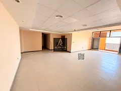 First occupancy - Prime location - Close to all services - Maid's room - Monthly rent - Free par