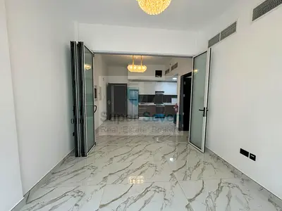 وحدة سكنية جديدة كلياً | شقة قابلة للتحويل إلى غرف