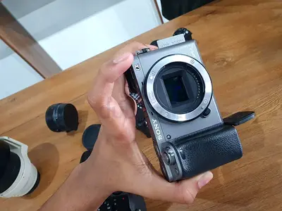 Sony a6000 11k shutter count camera with kit lens
