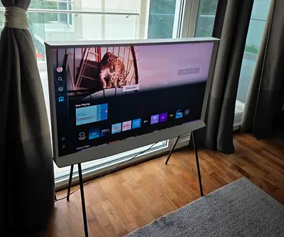 Samsung QA50LS01BAU (often listed as QE50LS01BAU or LS01B) is a 50-inch 4K QLED smart TV, part of th