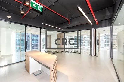 Grade A Fitted Office| 4 Parking| Ready to Move In