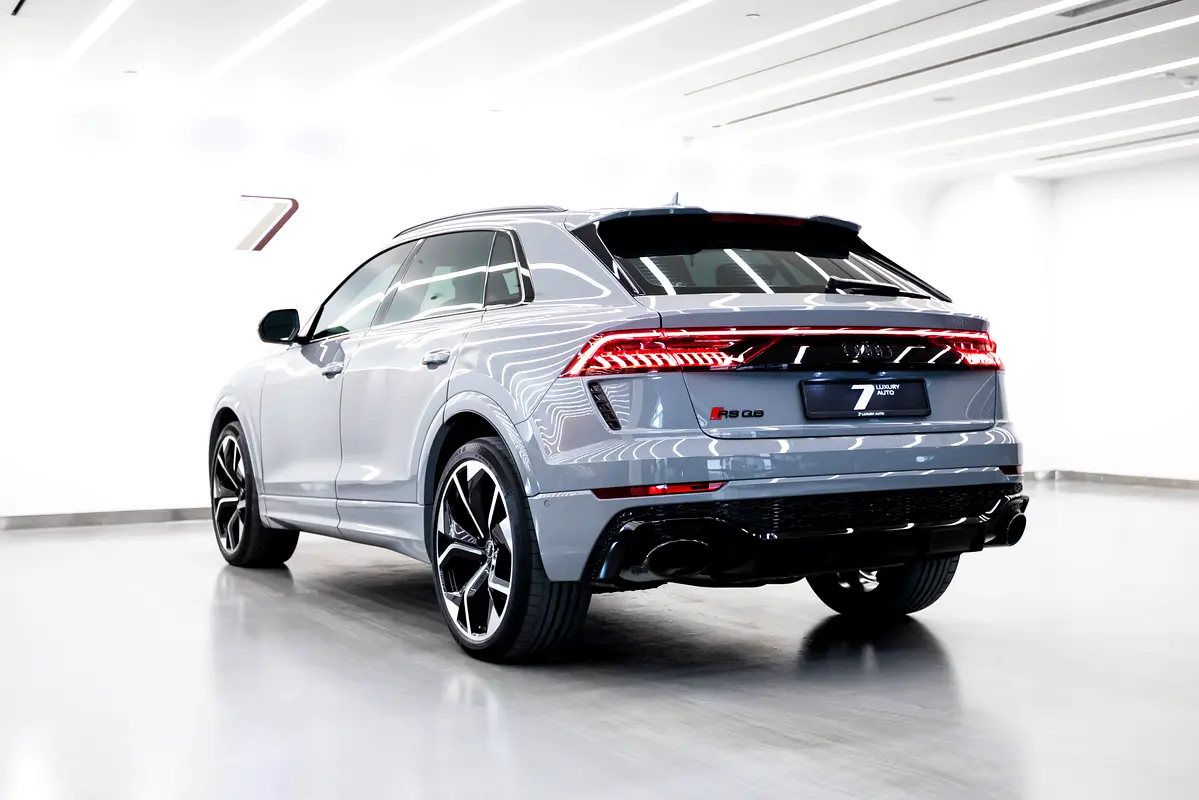 Audi RS Q8 2023