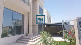 STUNNING 5BED VILLA WITH POOL | FREEHOLD | BRAND NEW