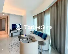 Luxurious Unit | Prime Location | Vacant Now