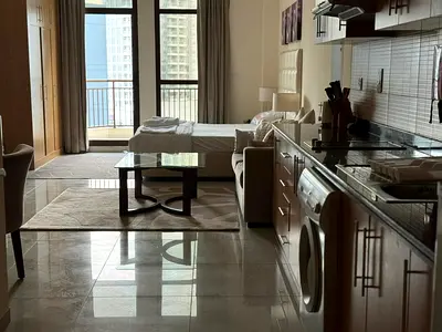 STUDIO /FURNISHED/VACANT/SPACIOUSE