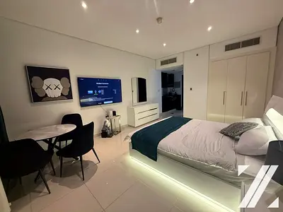 Furnished studio I Close to Canal I Well Maintained
