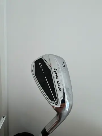 TaylorMade Qi Pitching Wedge
