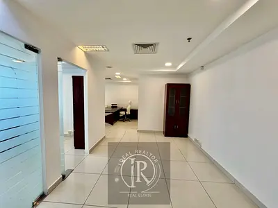 Spacious Vacant | 2 Partitions | Chiller free