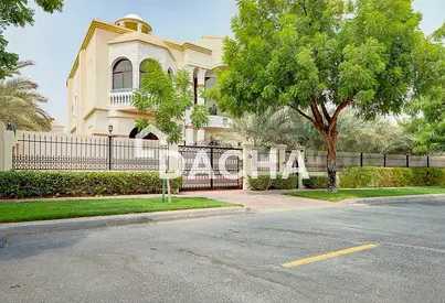 7BR Lake-Facing Villa | Elevator | Pool | Cinema