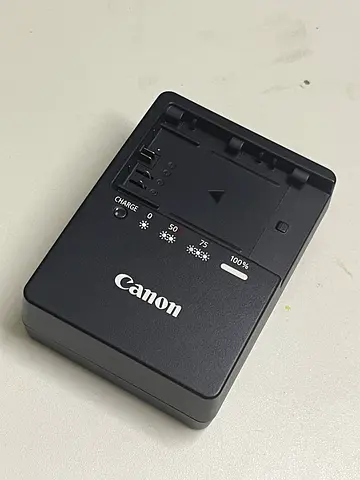 Canon Charger for LP-E6/LP-EL/LP-E6NH Battery Packs