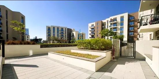 Spacious 3BR | Premium Layout | Sea View