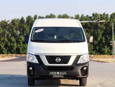 Nissan Urvan - 2022 - GCC - (Manual gearbox) - accident-free - 2.5L - 13 seats - excellent condition