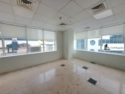 CHILLER FREE OFFICE || INDEPENDENT OFFICE || CLOSE TO METRO || PRIME LOCATION