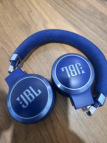 JBL Live 670NC