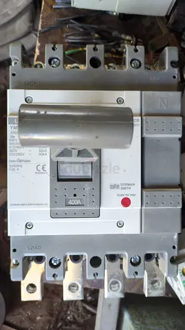 Used 400A Industrial Molded Case Circuit Breaker (3-pole)