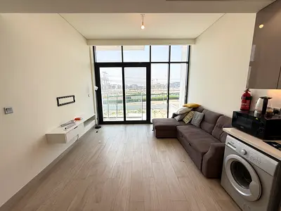 SPACIOUS LAYOUT // CHILLER FREE ONE BEDROOM WITH FITTED KITCHEN // FLEXIBLE PAYMENT