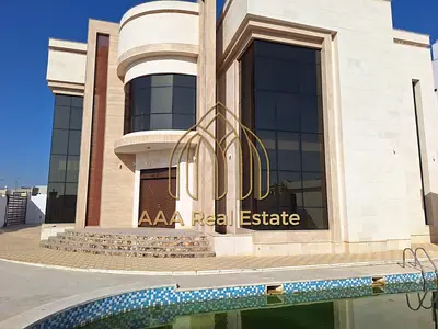 MODERN STYLE | PRIME LOCATION | LUXURIOUS