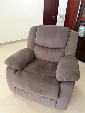 URGENT SELLING- Comfortable single-seater grey recliner armchair