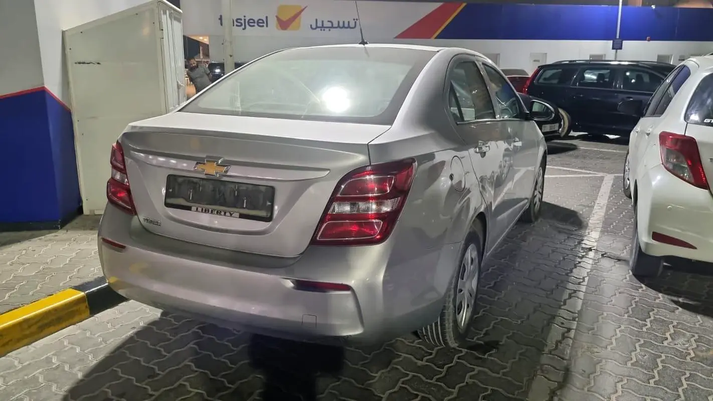 Chevrolet Aveo 2018 — photo 1 of 4