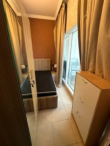 Fabulous Female Partition in Down Town infront of Dubai Mall