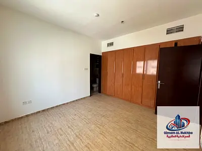 شقة 3 غرف وصالة في التعاون بلكونتين ستور جيم مجاني تكييف مركزي موقع مميز على مخرج دبي خلف داي تو داي مع تسهيلات فى السداد