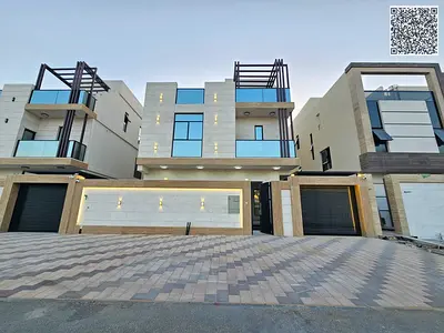 Two floors and a rooftop with a swimming pool, ready to move in, with water, electricity, and air c