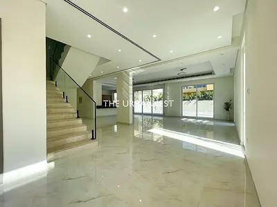 Unique Customised 5 BHK Villa | Tenanted