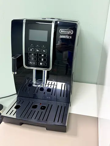 DeLonghi Magnifica Fully Automatic Espresso Machine