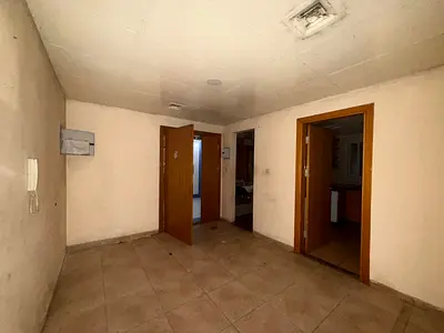 اكبر غرفه وصاله مساحات واسعه اطلاله مفتوحه تكييف مجاني جيم ومسبح مجاني موقع مميز قريب لجميع الخدمات