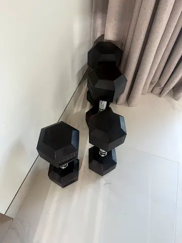 Level Fitness Set of Hex Rubber Coated Dumbbells (Pair) - 2x 15kg 2x10kg