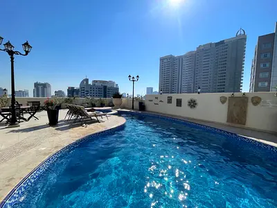 جيم مسبح جاكوزى مجانا \ مساحات واسعة \ بلكونة باطلالة مفتوحة \ 4 حمام \تاني ساكن \ تشطيب سوبر ديلوكس \ موقع حيوي \ اول مخرج دبي