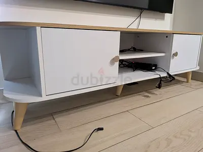Low wooden TV cabinet / media console with storage - white  oak finish