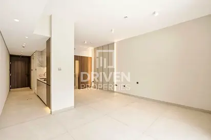 Brand New Apt | Huge Layout | High Quality