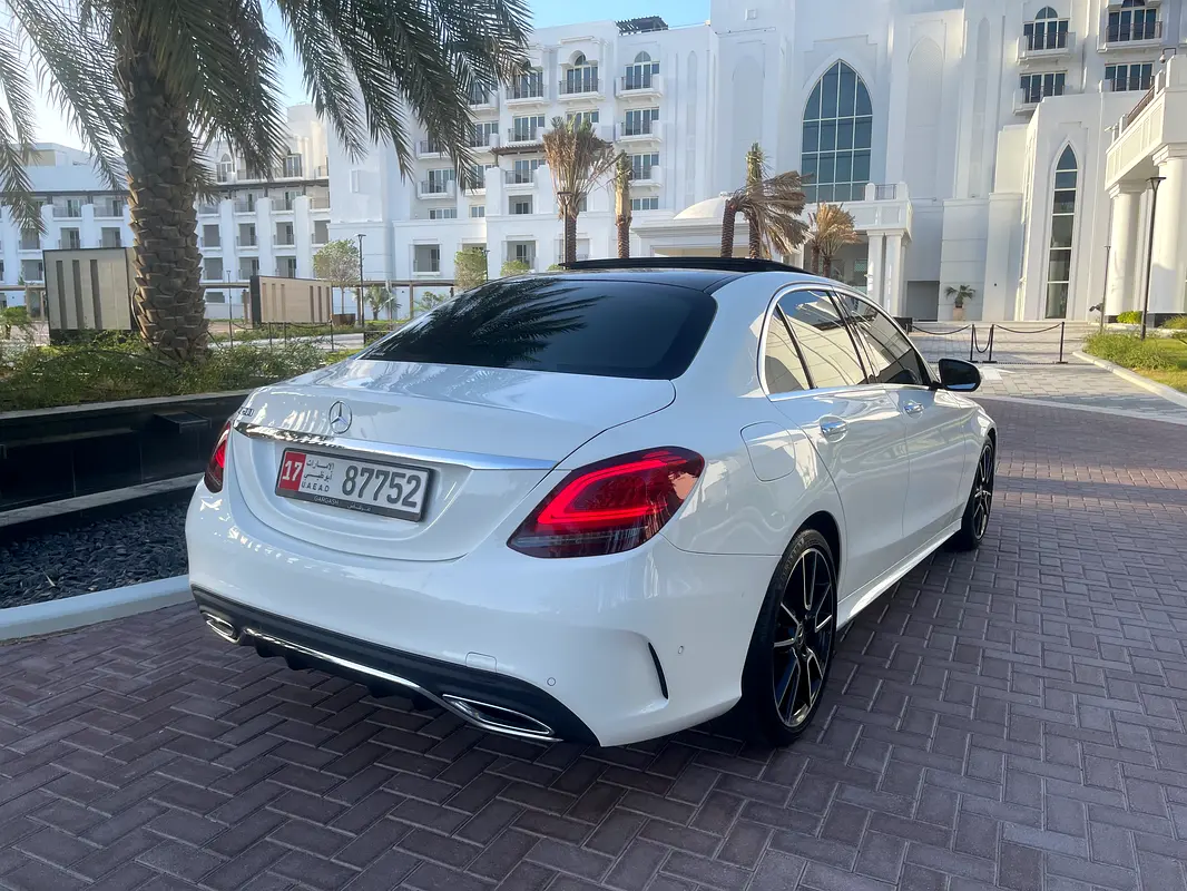Mercedes-Benz C-Class 2021 — photo 1 of 14