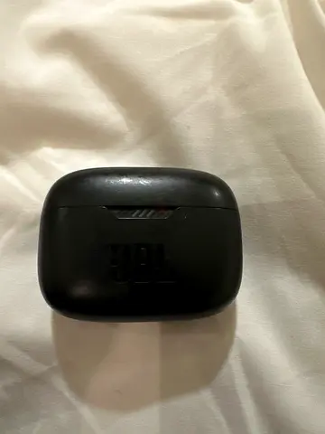 JBL True Wireless Earbuds with Charging Case - Used
