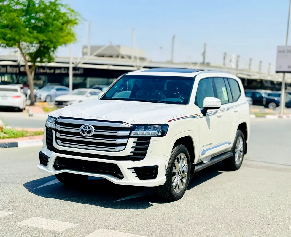 Toyota Land Cruiser 2026 — photo 1 of 19