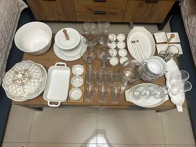 Crockery and dining