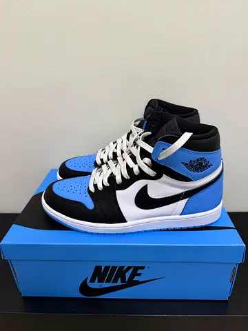 Air Jordan 1 Retro High OG UNC Toe US 10