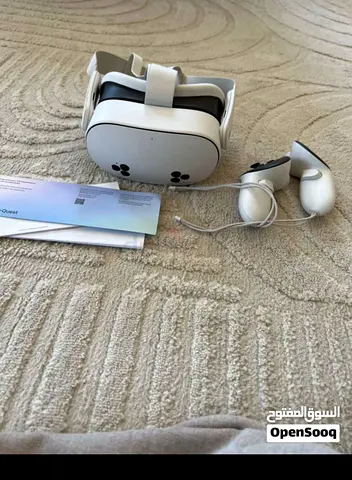 Meta Quest 3S  VR Headset with Controllers — Good Condition