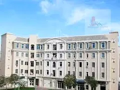Street-Facing Shop | France Cluster P building
