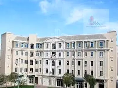 Street-Facing Shop | France Cluster P building
