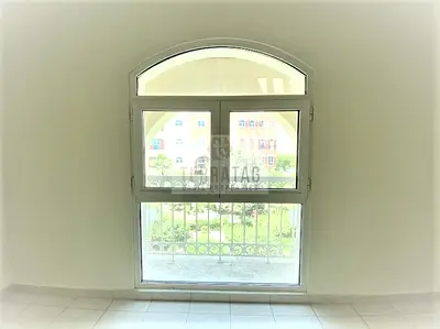 LARGE 1BHK | BALCONY | XXL STORAGE | NEXT TO METRO